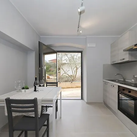 Apartment Beachfront Boutique Duplex In