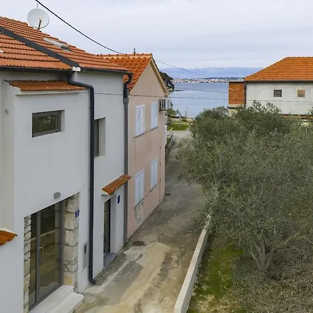 Beachfront Boutique Duplex In *