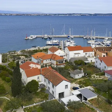 Apartamento Beachfront Boutique Duplex In Preko